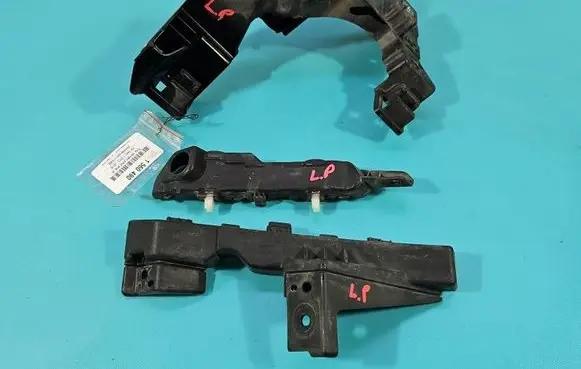 KIA Ceed Front bumper mounting bracket 86515A2000 IMPRK1560490