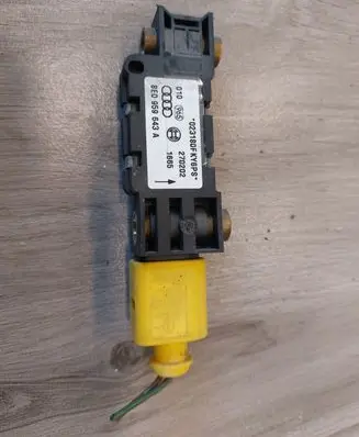 Audi A4 S4 B6 8E 8H Airbag deployment crash/impact sensor 8E0959643A 023180FKY6PS