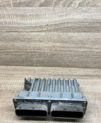 Opel Zafira A Fan control module 24410129 15396910