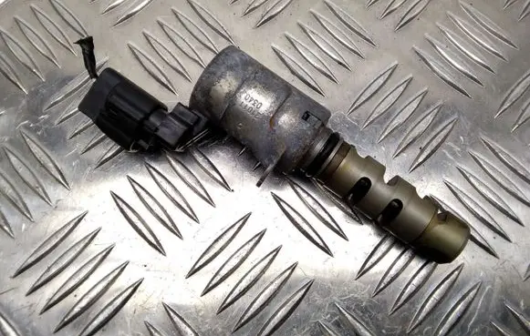 Toyota Prius (XW20) Camshaft vanos timing valve 210110340