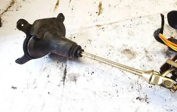 Renault Megane I Steering column universal joint 700849667c