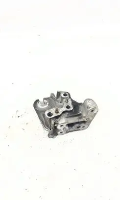 Peugeot 308 Engine mounting bracket 9805300680