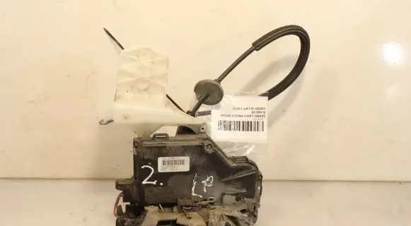 Volkswagen Caddy Front door lock