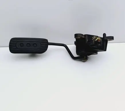 Nissan Micra Accelerator throttle pedal 18002AX700