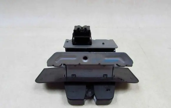 Volvo V70 Tailgate/trunk/boot lock/catch/latch 31333541 53063