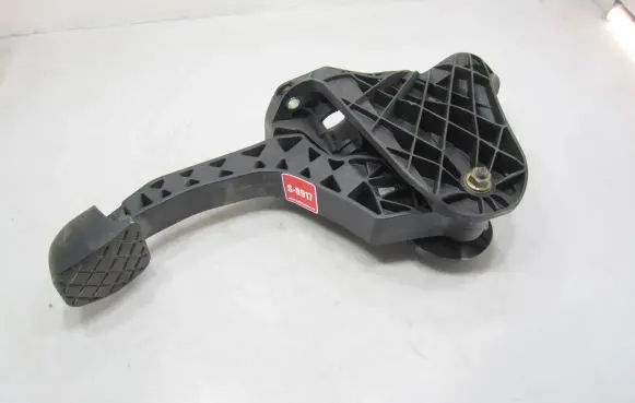 Volkswagen PASSAT B6 Clutch pedal 1K1721059BK