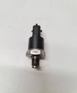 Renault Laguna II Fuel pressure sensor 0281002405 020522 38115002