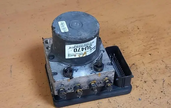 KIA Sportage ABS Pump 589203U470