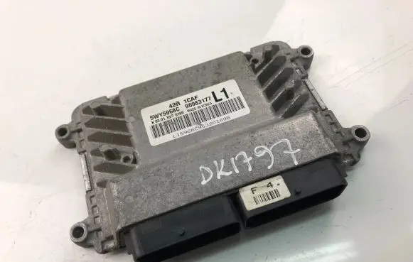 Chevrolet Aveo Engine control unit/module ECU 96983177