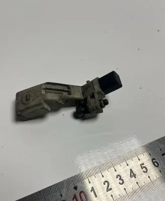 Volkswagen PASSAT B6 Crankshaft position sensor 045906433A