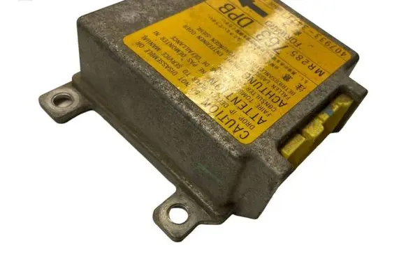 Mitsubishi Space Wagon Airbag control unit/module MR285763 4079333471