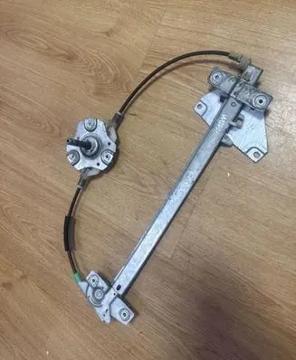Mitsubishi Carisma Rear door manual window regulator 