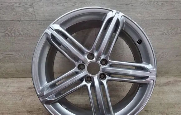 Audi A6 S6 C7 4G R20 alloy rim 4G0601025T