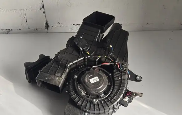 Mercedes-Benz GLS X167 Interior heater climate box assembly A1678302704