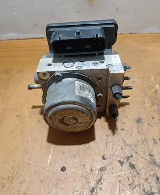 Renault Koleos I ABS Pump TD8406 84072043