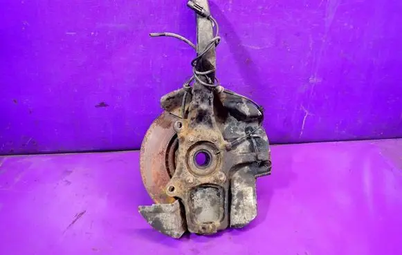 Alfa Romeo 159 Front wheel hub spindle knuckle