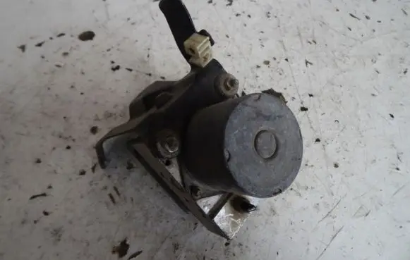 Smart ForFour I ABS Pump A4544201675