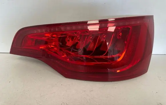 Audi Q7 4L Tailgate rear/tail lights 4L0945094F