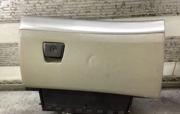 Volvo XC90 Glove box 3409421