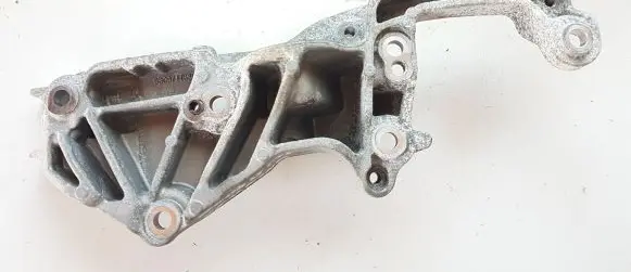 Generator/alternator bracket