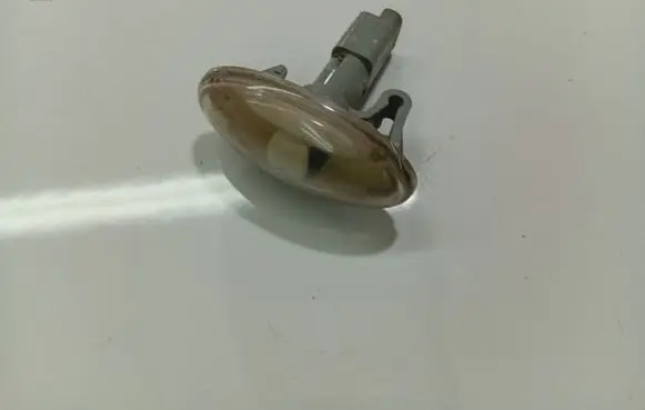 Peugeot 407 Front fender indicator light 