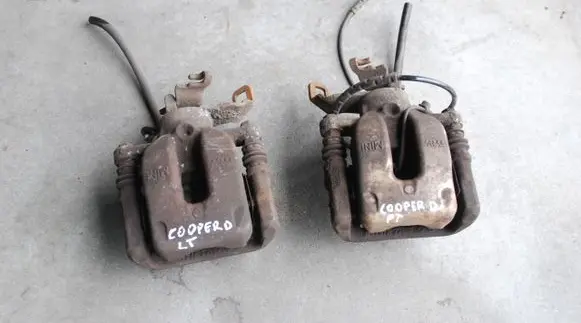 Mini Cooper Countryman R60 Rear brake caliper 111KM