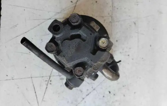 KIA Sportage Power steering pump