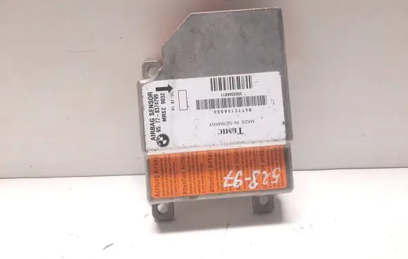 BMW 5 E39 Airbag control unit/module 8374799
