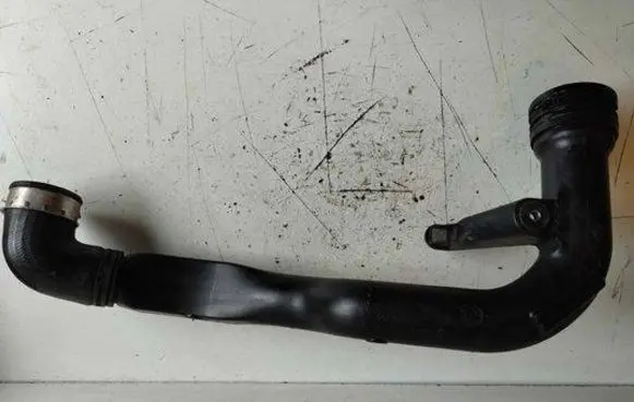 Audi A4 S4 B7 8E 8H Intercooler hose/pipe 3B0145762C 8E0145762B 3B0145762B