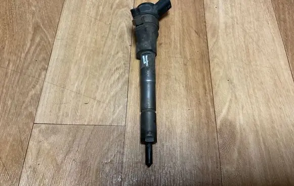 Mini One - Cooper R50 - 53 Fuel injector 2367033030