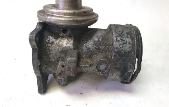 Volkswagen Transporter - Caravelle T5 EGR valve 070128070B