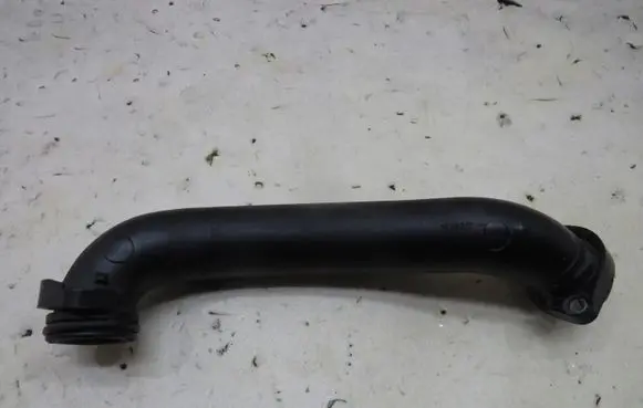 Volvo V40 Air intake hose/pipe 31492218