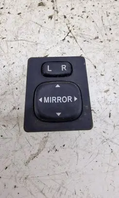 Toyota Auris 150 Wing mirror switch 769746