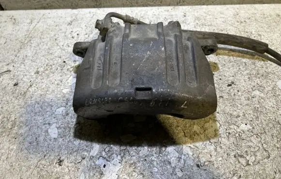 Chrysler 300 - 300C Front brake caliper