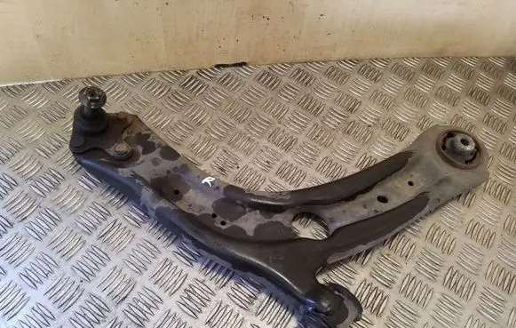 Volkswagen PASSAT B8 Front lower control arm/wishbone