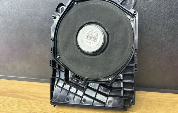 BMW 3 E90 E91 Subwoofer speaker 902275492902