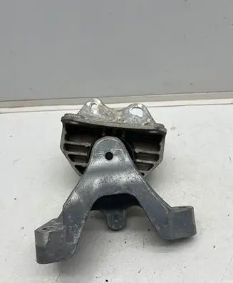 Dacia Spring Engine mounting bracket 112329338R 2329338 2021011901