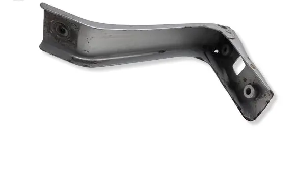 Audi A4 S4 B5 8D Front splash guards bracket 8D0821135D