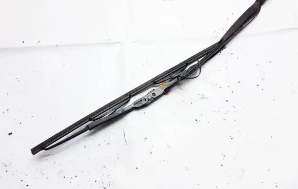 Mini One - Cooper R50 - 53 Front wiper blade arm