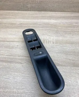 Renault Espace IV Front door window switch trim 8200250481 0012126