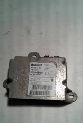 Renault Clio III Airbag control unit/module 8200963406