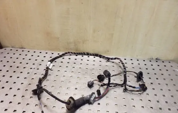 Skoda Fabia Mk2 (5J) Rear door wiring loom 5J6971161Q