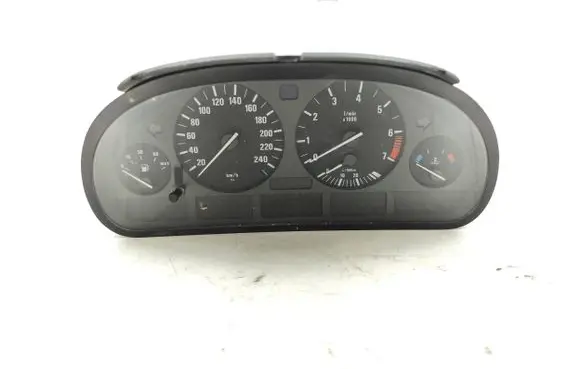 BMW 5 E39 Speedometer (instrument cluster) 87001313