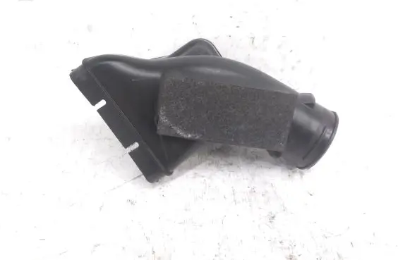 Mitsubishi Outlander Air intake duct part