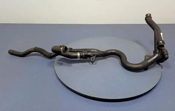 BMW 5 E39 Engine coolant pipe/hose 7785256