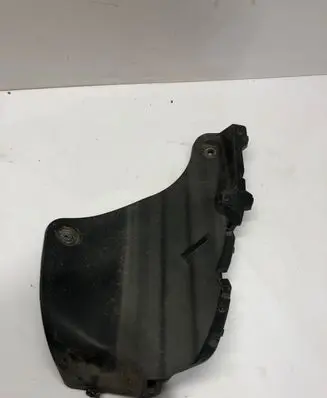 Toyota RAV 4 (XA50) Rear mudguard 52592-42100
