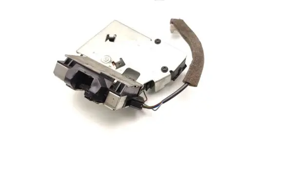 Ford Mondeo Mk III Tailgate/trunk/boot lock/catch/latch 3S71-43102-AB