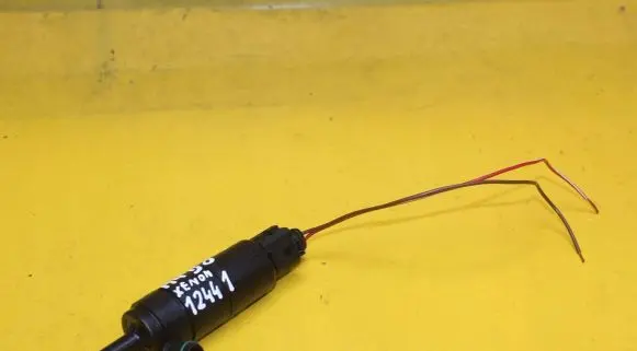 Audi A5 8T 8F Headlight washer pump 3B7955681
