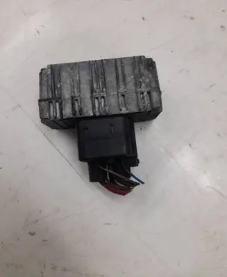 Opel Zafira A Glow plug pre-heat relay 09132691