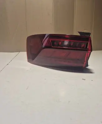 Volkswagen Jetta VII Rear/tail lights 17A945095B 13011805 130W600